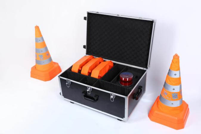 交通事故防闖入系統(tǒng)-中警思創(chuàng)ZJSC-YFD08